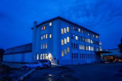 Asperg: Starke Rauchentwicklung in Gemeinschaftsunterkunft fuehrt zu Feuerwehreinsatz 